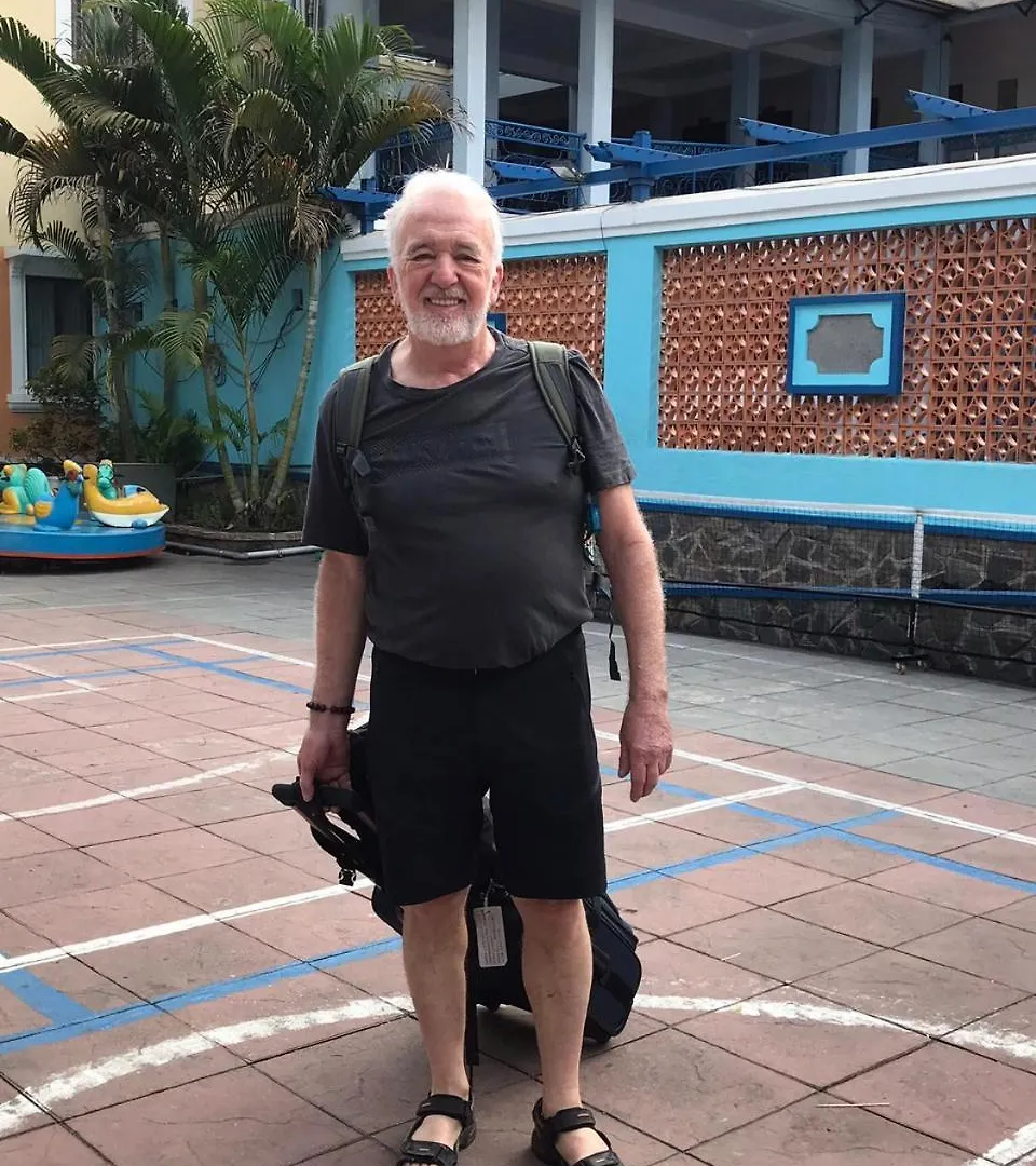 Guest house Nha Khach Lang May Man - Village Chance Ho Chi Minh City