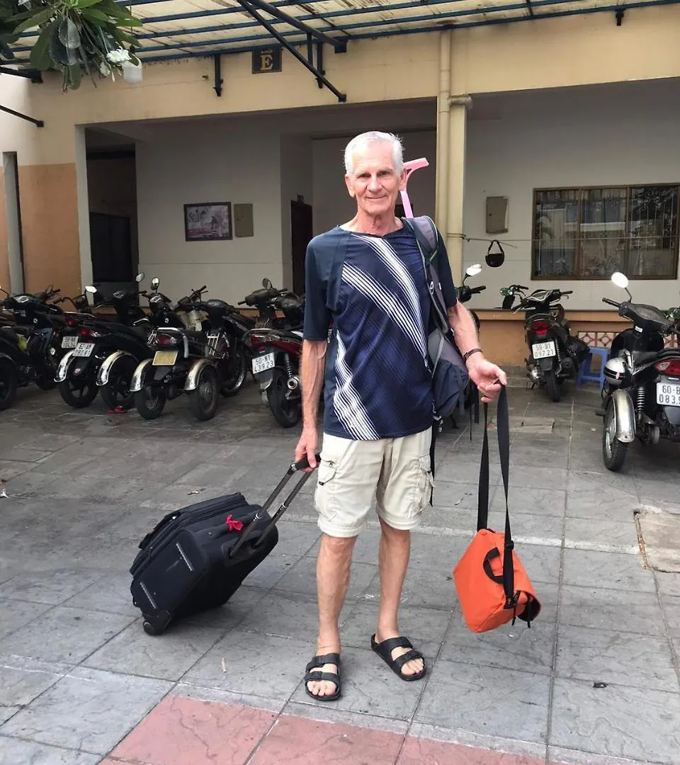 Nha Khach Lang May Man - Village Chance Ho Chi Minh City Vietnam